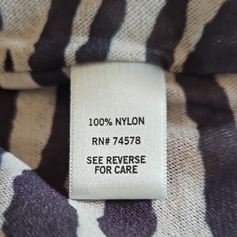 Zebra Print Sleeveless Top - Picture 4 of 5